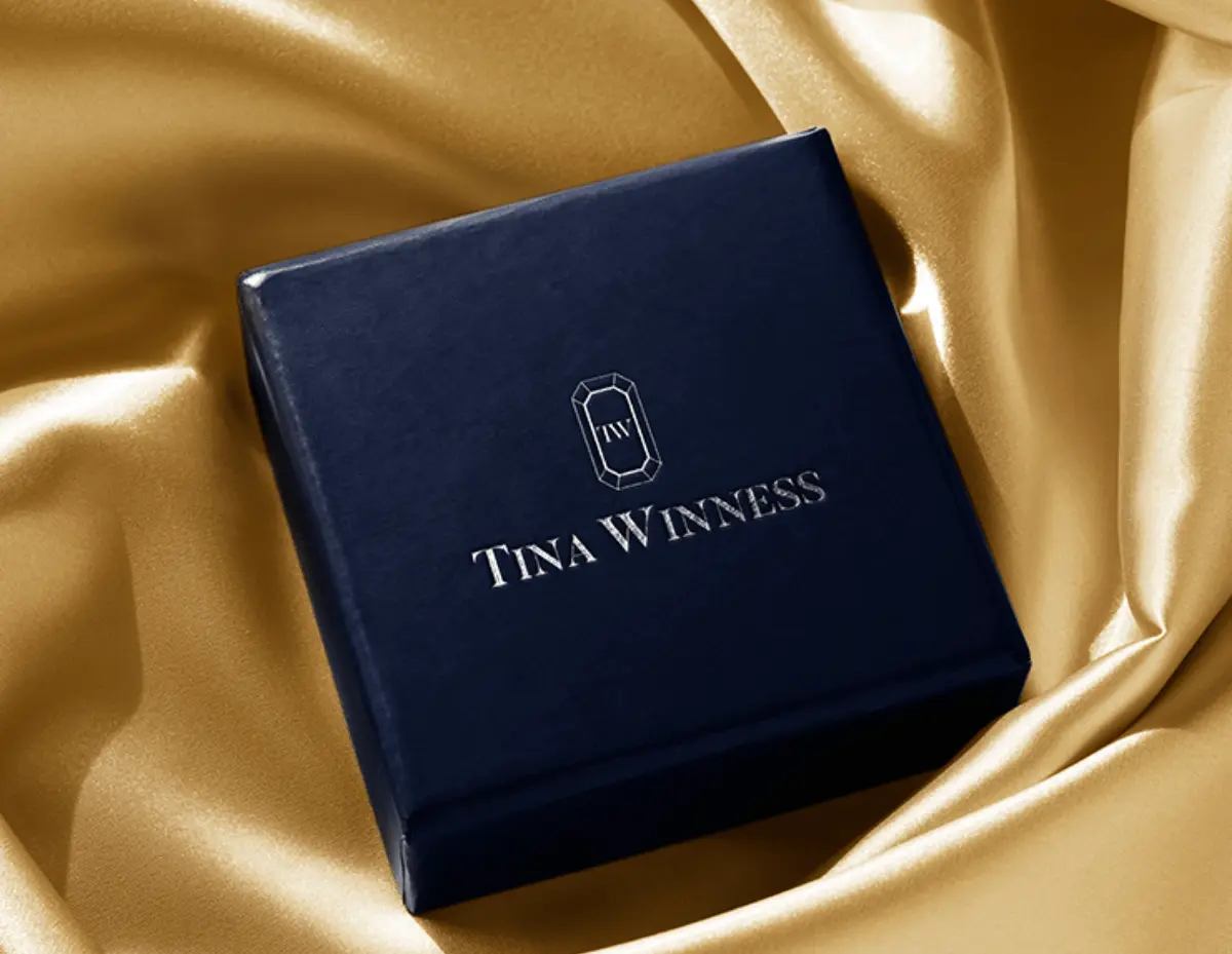 Elegant jewelry packaging box symbolizing premium ecommerce branding in Malaysia